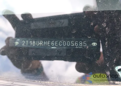 2014 Toyota Corolla S Plus z USA, uszkodzony, nr VIN 2T1BURHE6EC005685